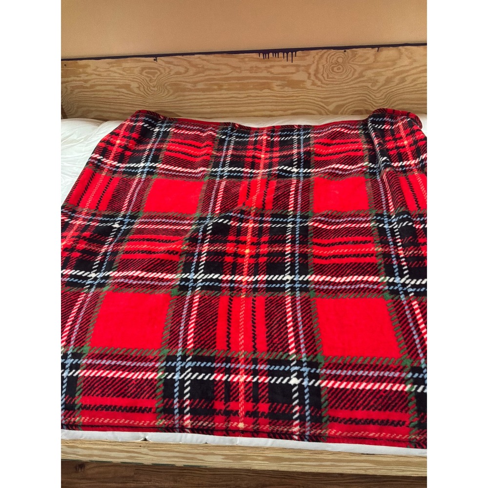 Hallmark Plaid Throw Blanket Unisex 50x60 Red